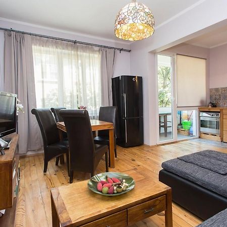 Colorful 2Bdr Apartment In The City Center 소피아 외부 사진